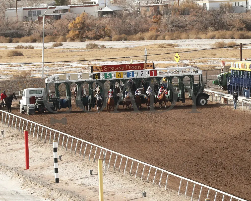 Flash Bak - 22Nd Running Of The Championship At Sunland Park 01-07-24 R07 Starting Gate