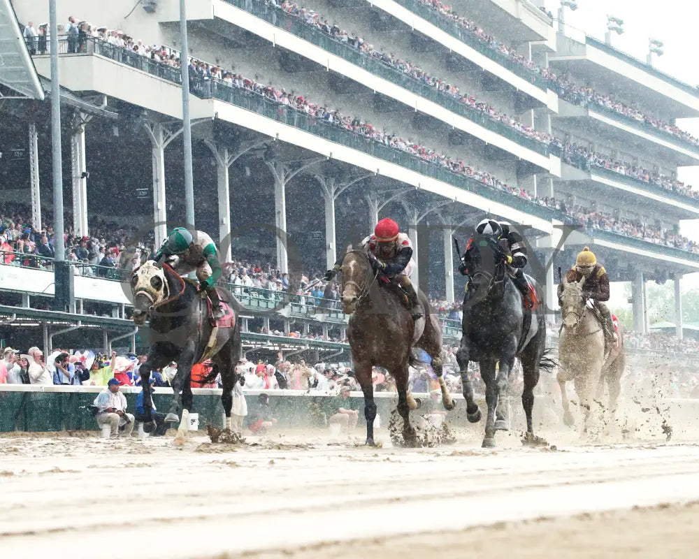 Limousine Liberal - The Churchill Downs G2 84Th Running 05-05-18 R08 Cd Under Rail 01