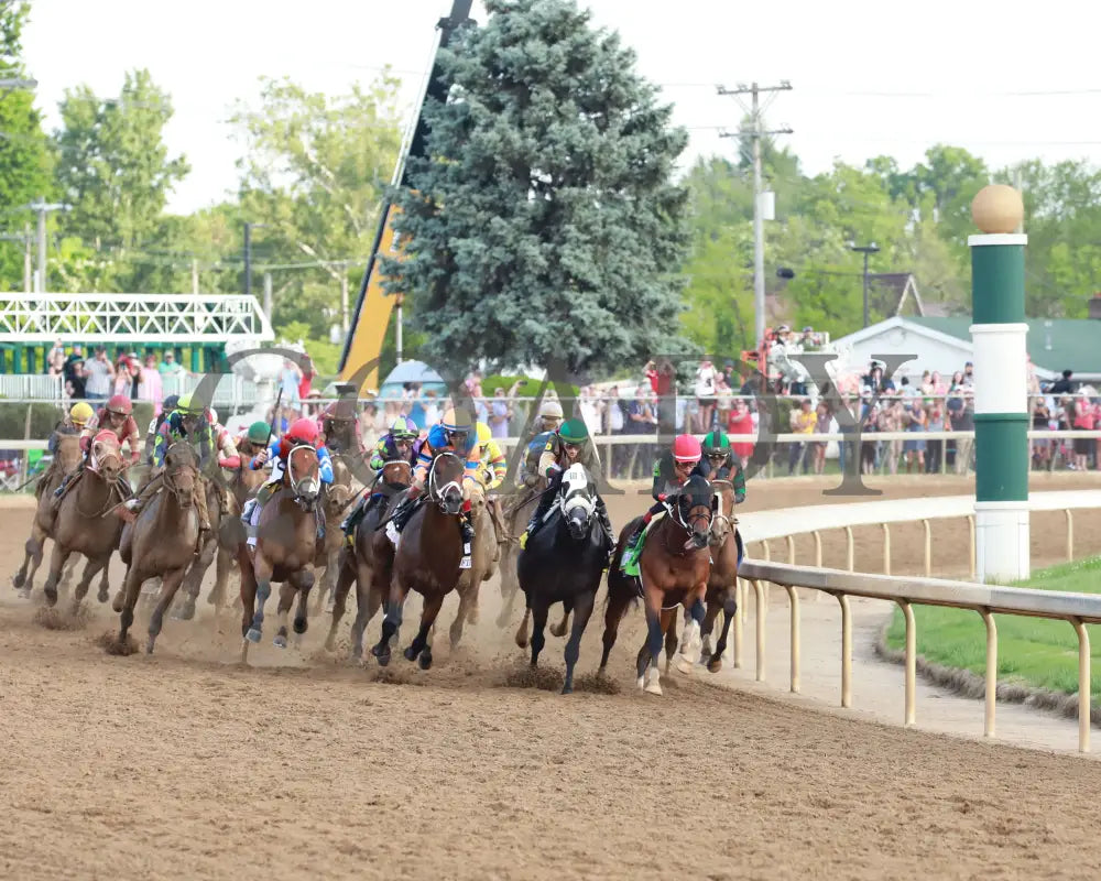 Mystik Dan - The Kentucky Derby G1 150Th Running 05-04-24 R12 Churchill Downs Head Of Stretch 03