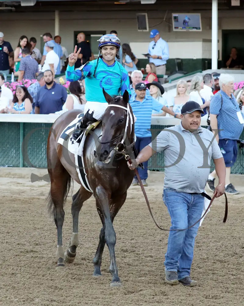 Our Pretty Woman - The Monomoy Girl Overnight Stakes 3Rd Running 06-15-24 R05 Cd Come Back 01