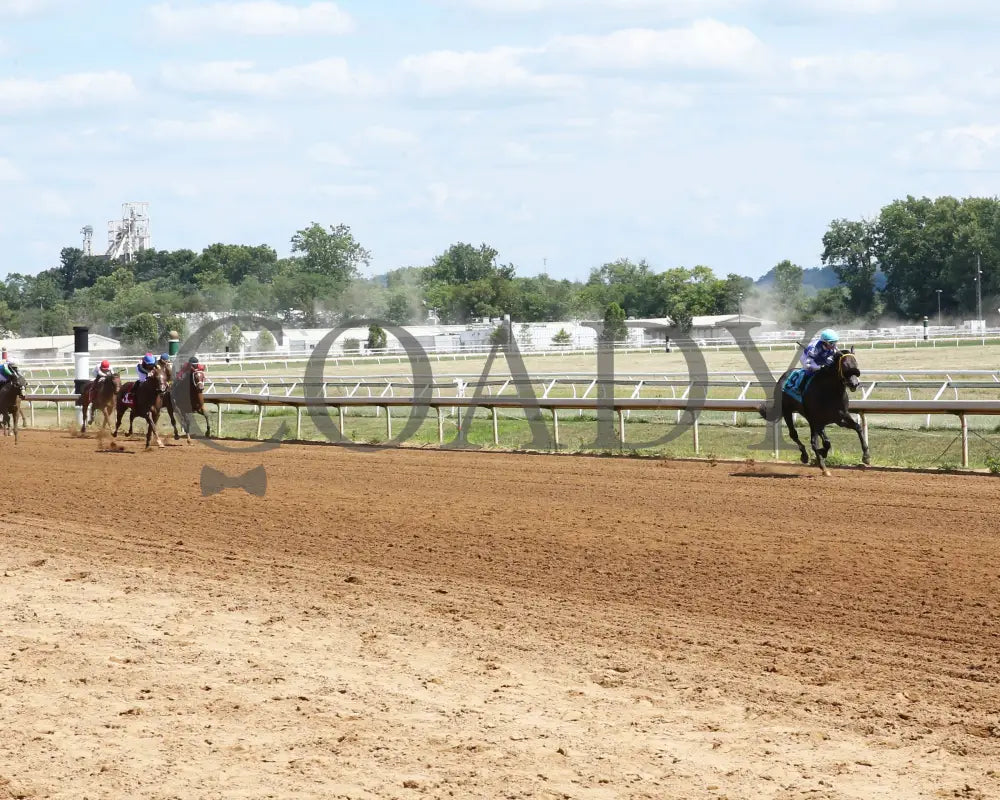 Silver Kiss - 071924 Race 07 Up The Track 01 Belterra Park