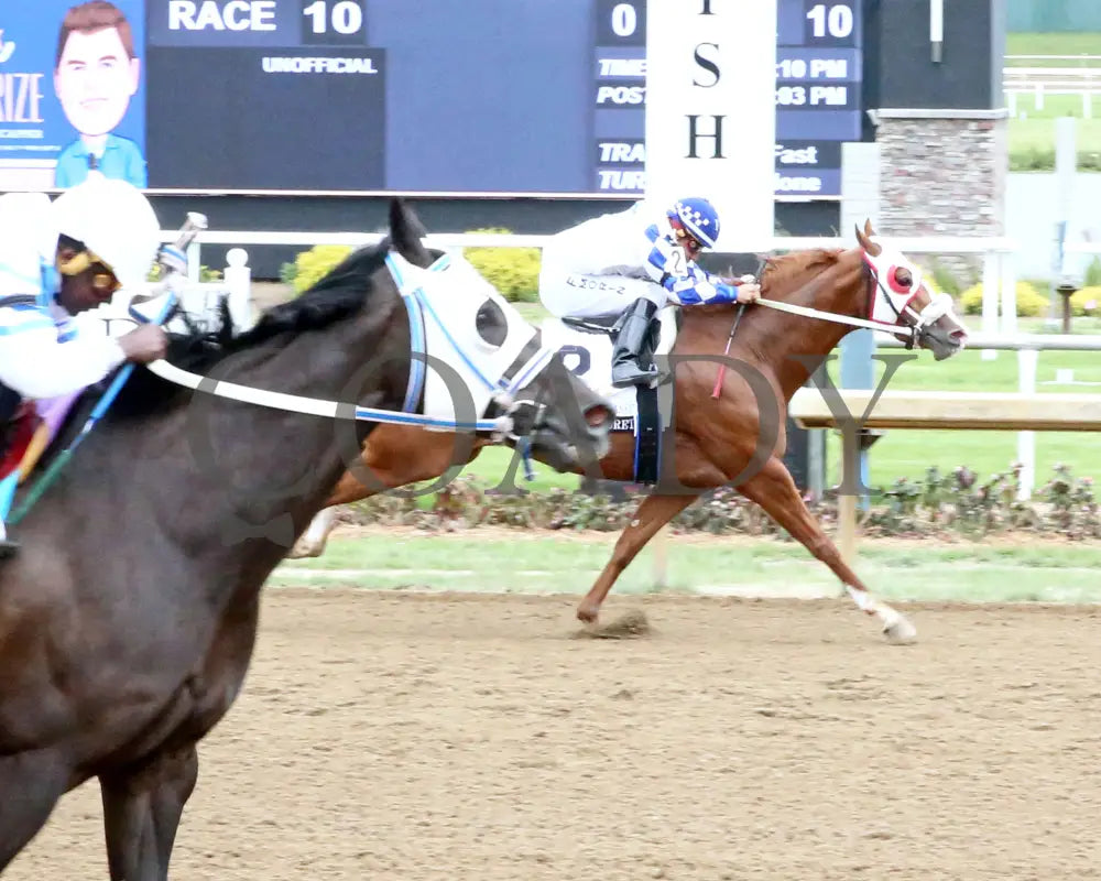 Tachas Secret - Born Runner Classic 11Th Running 06-01-24 R10 Horseshoe Indiana Finish 01 Grand