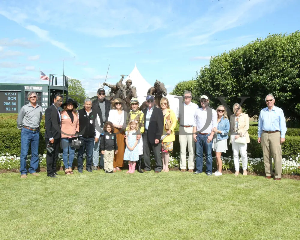 The Mary Rose - The Natural State Breeders’ Stakes 2Nd Running 05-06-22 R08 Op Presentation 01