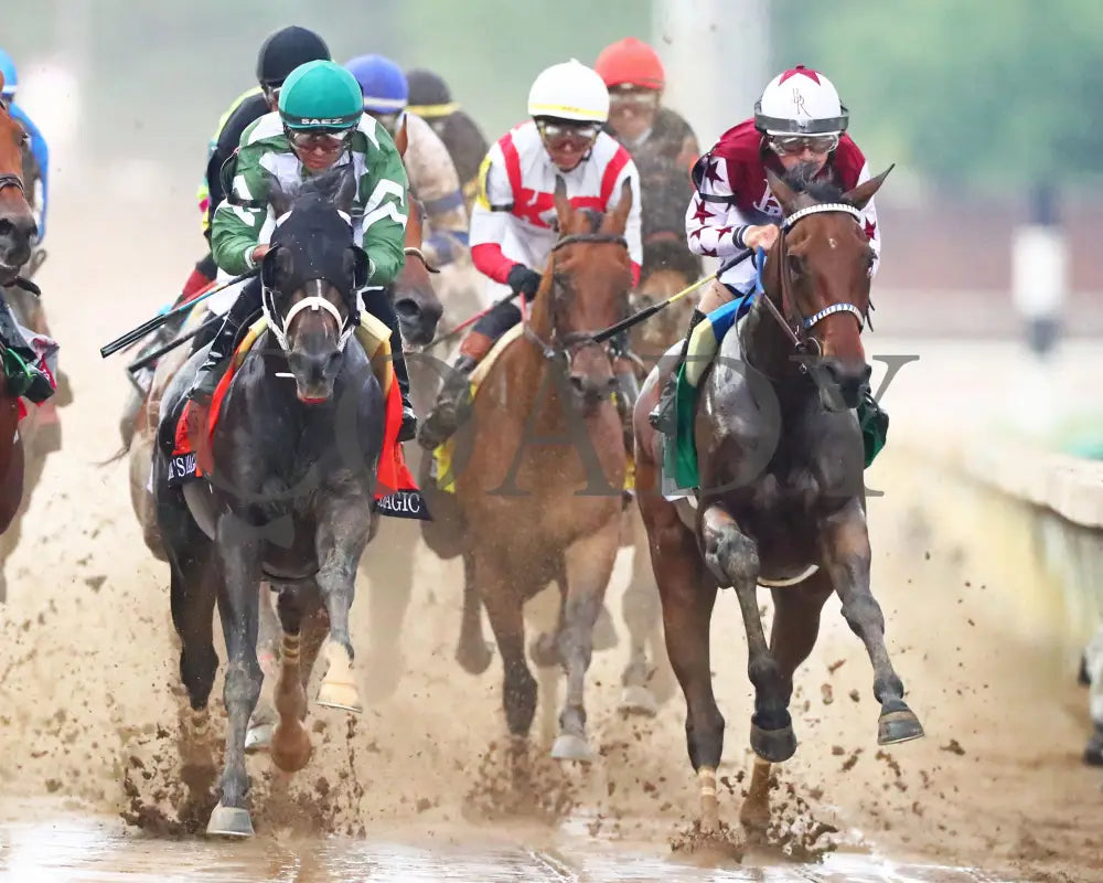 Thorpedo Anna - The Longines Kentucky Oaks G1 05-03-24 R11 Churchill Downs Head On First Turn 02