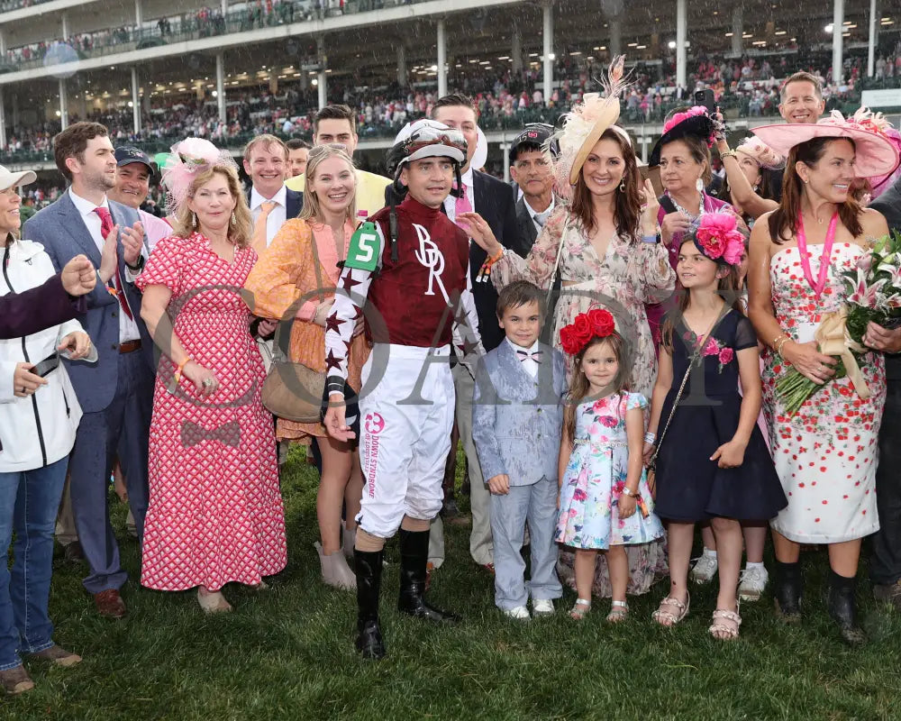 Thorpedo Anna - The Longines Kentucky Oaks G1 05-03-24 R11 Churchill Downs Hernandez Family