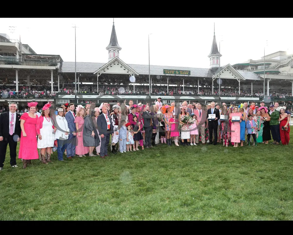 Thorpedo Anna - The Longines Kentucky Oaks G1 05-03-24 R11 Churchill Downs Presentation 01