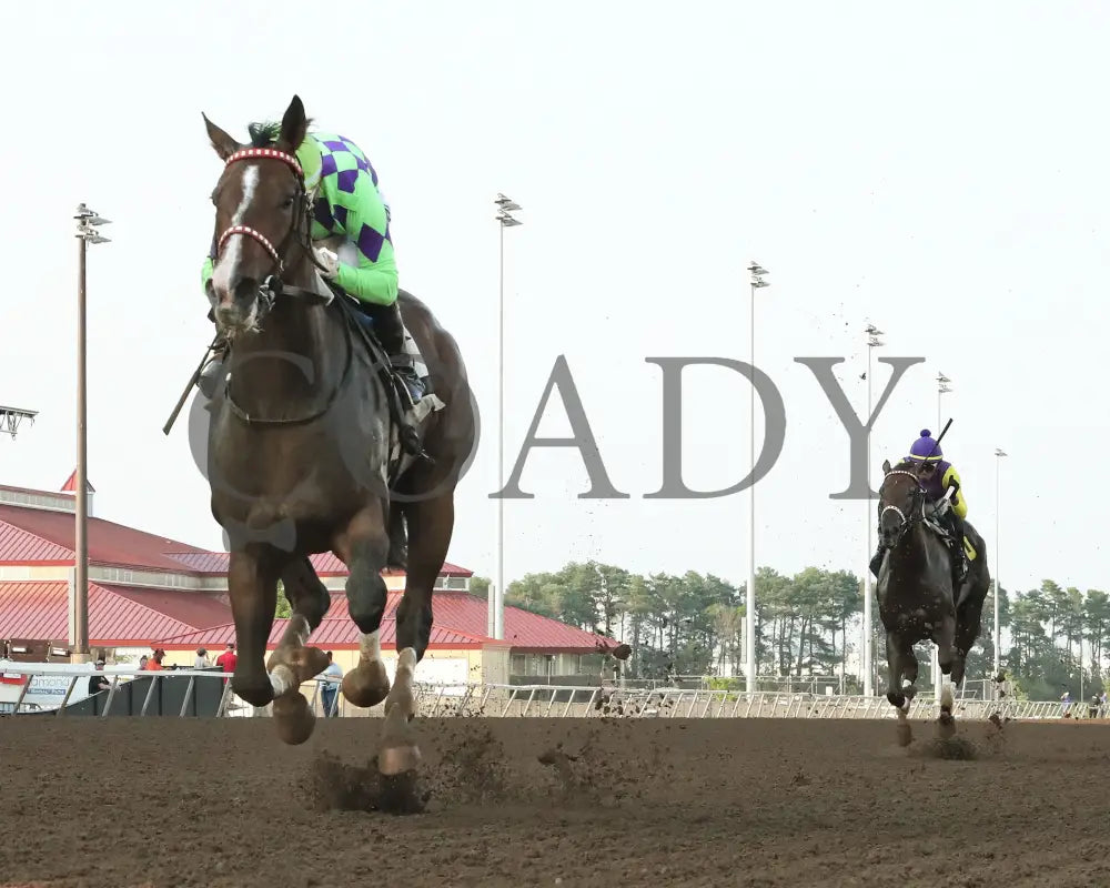 Xtreme Diva - Frances Genter Handicap 07-13-24 R05 Canterbury Park Under Rail